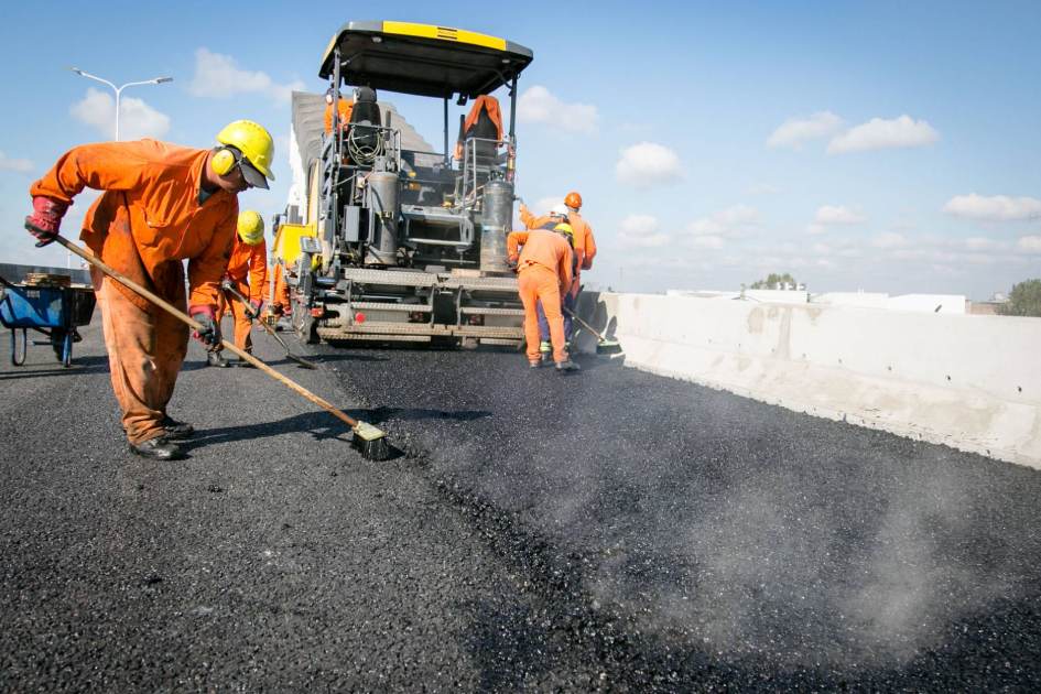 Empleos indirectos en la industria de la construcción y otros sectores de la economía