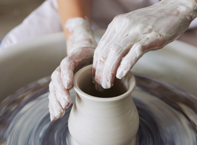 ¿Por qué la cerámica es tendencia Manualidad, arte y terapia